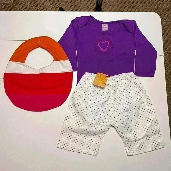 Baby  Bundle for Newborn-6 Months - Picture 11 of 11